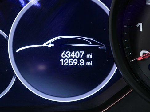 Certified 2023 Porsche Cayenne Coupe image 12