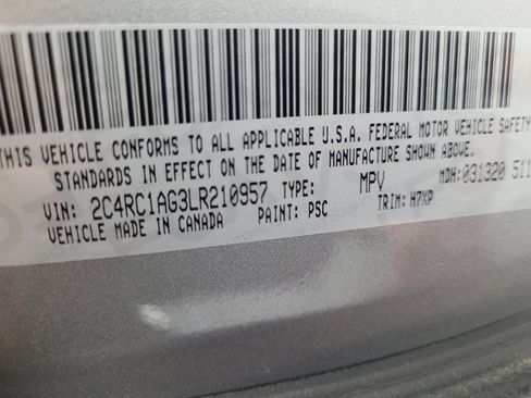 Used 2020 Chrysler Voyager L image 33