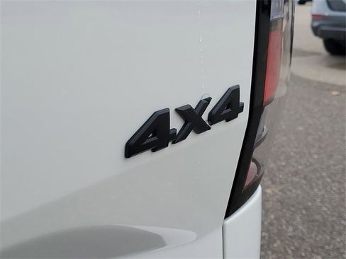 New 2026 Nissan Frontier SV image 29