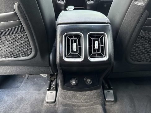 Used 2022 Kia Sorento S w/ Panoramic Sunroof Package FWD image 20