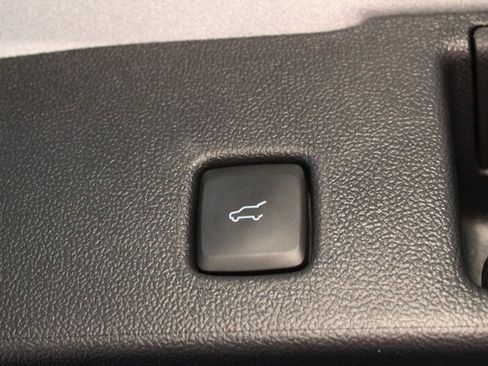 Used 2022 Ford Escape SEL image 15