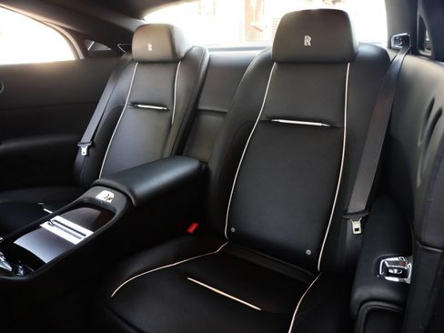 Certified 2015 Rolls-Royce Wraith RWD image 8