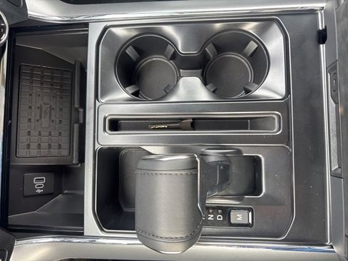 New 2025 Ford F150 Lariat w/ Equipment Group 502A High image 40