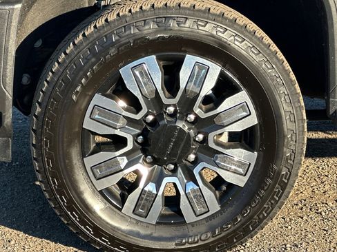 Used 2024 GMC Sierra 3500 Denali w/ Denali Reserve Package image 43