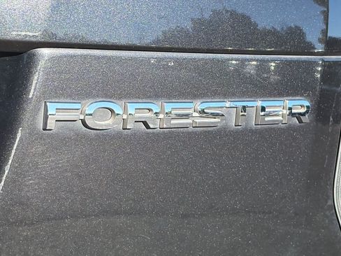 Used 2018 Subaru Forester 2.5i Limited AWD/4WD image 12