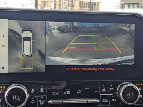 Used 2023 Toyota Highlander Platinum image 22