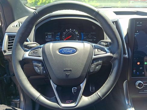 Used 2024 Ford Edge ST w/ Equipment Group 401A AWD/4WD image 30