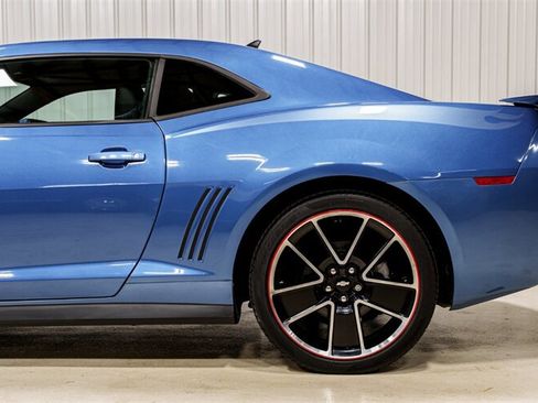 Used 2013 Chevrolet Camaro LT w/ Hot Wheels Special Edition RWD image 4