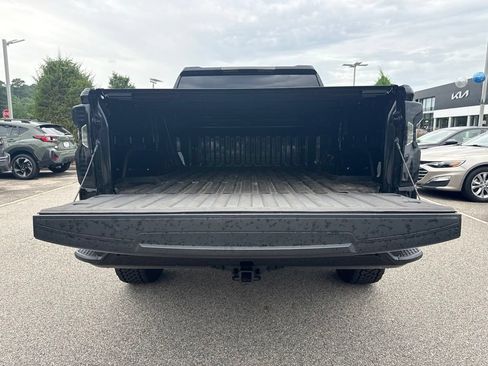 Used 2023 Chevrolet Silverado 1500 LT Trail Boss AWD/4WD image 7