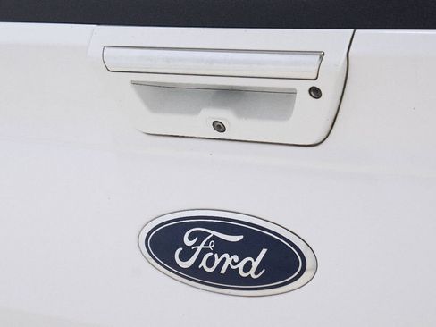Used 2017 Ford F150 Lariat image 17