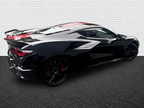 Used 2024 Chevrolet Corvette Z06 RWD image 7