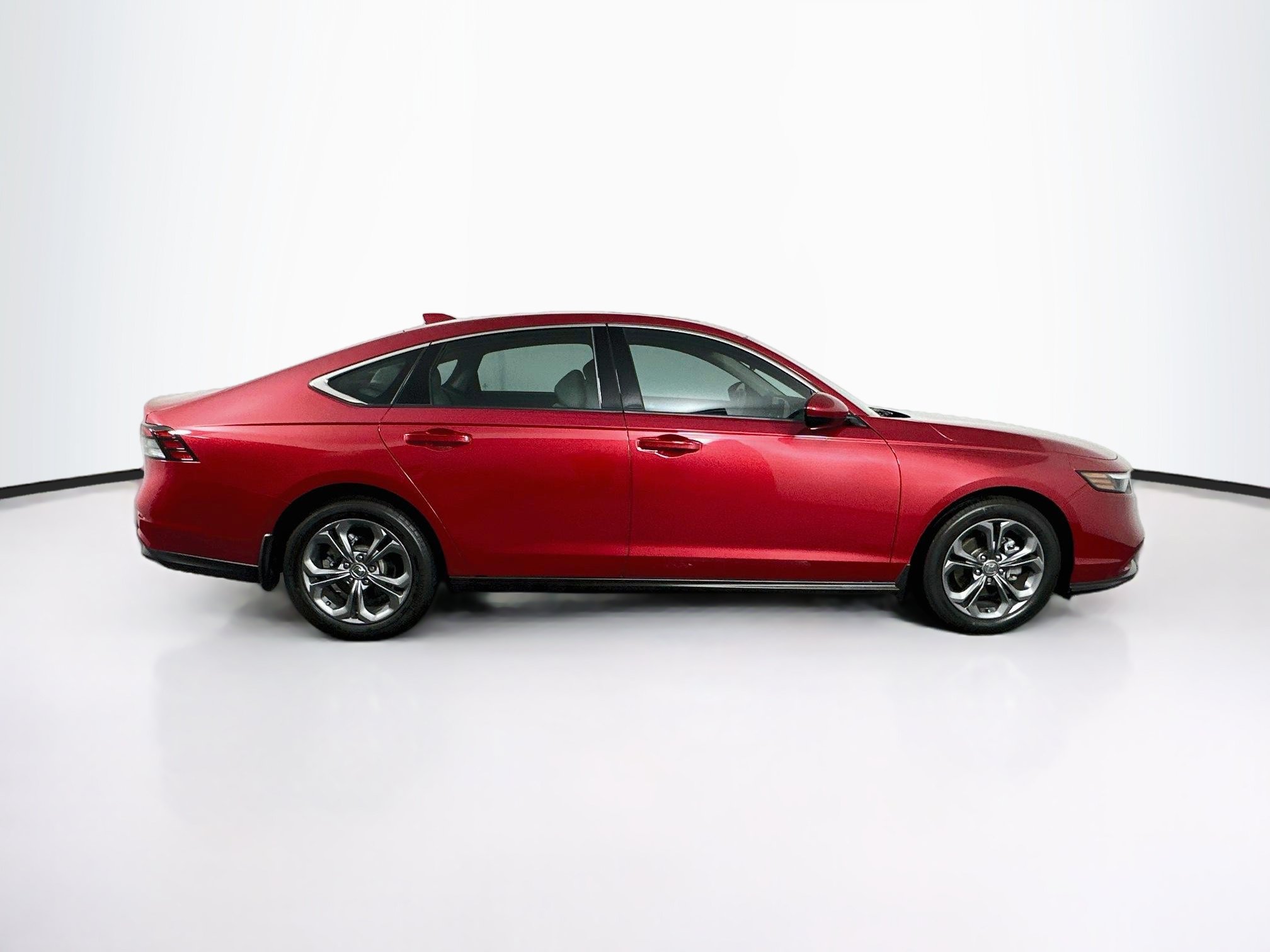 Used 2024 Honda Accord EX image 10