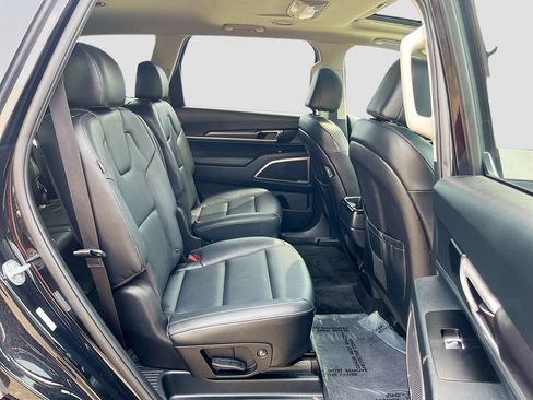 Used 2024 Kia Telluride S w/ S Sunroof Package FWD image 29