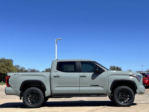 New 2026 Toyota Tundra Limited image 3