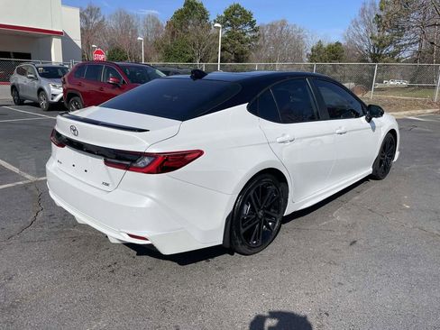 Used 2025 Toyota Camry XSE w/ Premium Plus Package image 10