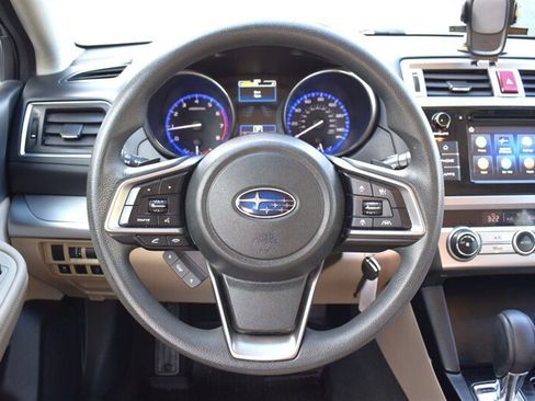 Used 2019 Subaru Outback 2.5i AWD/4WD image 13