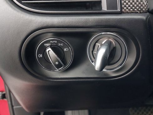 Used 2024 Porsche Macan GTS image 27