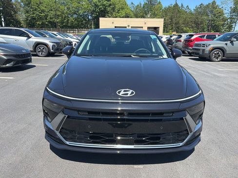 New 2026 Hyundai Sonata Limited FWD image 9