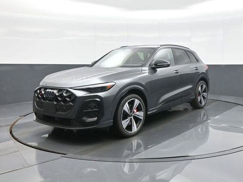 New 2026 Audi SQ5 Premium Plus AWD/4WD image 3