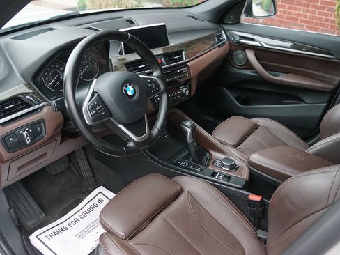 Used 2017 BMW X1 xDrive28i image 23
