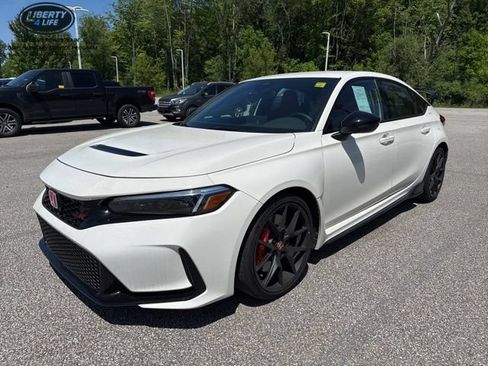 Used 2025 Honda Civic Type R image 3