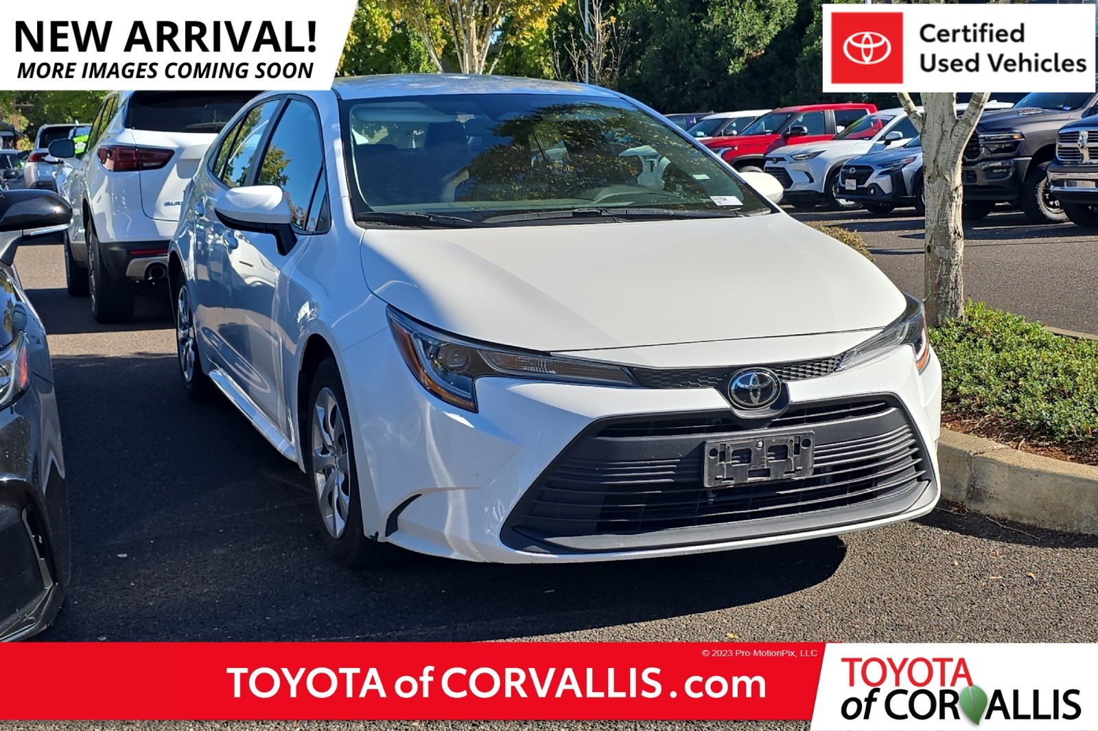Used 2024 Toyota Corolla LE FWD image 1