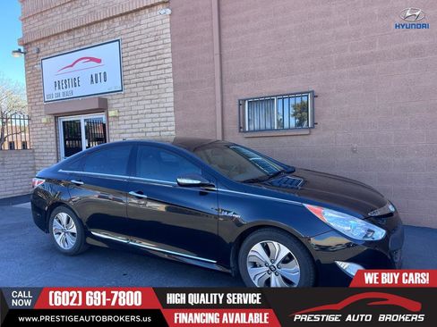 Used 2013 Hyundai Sonata Limited w/ Panoramic Sunroof Pkg image 1