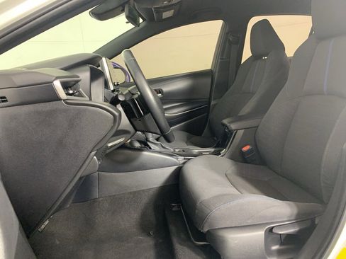 Used 2021 Toyota Corolla SE image 16