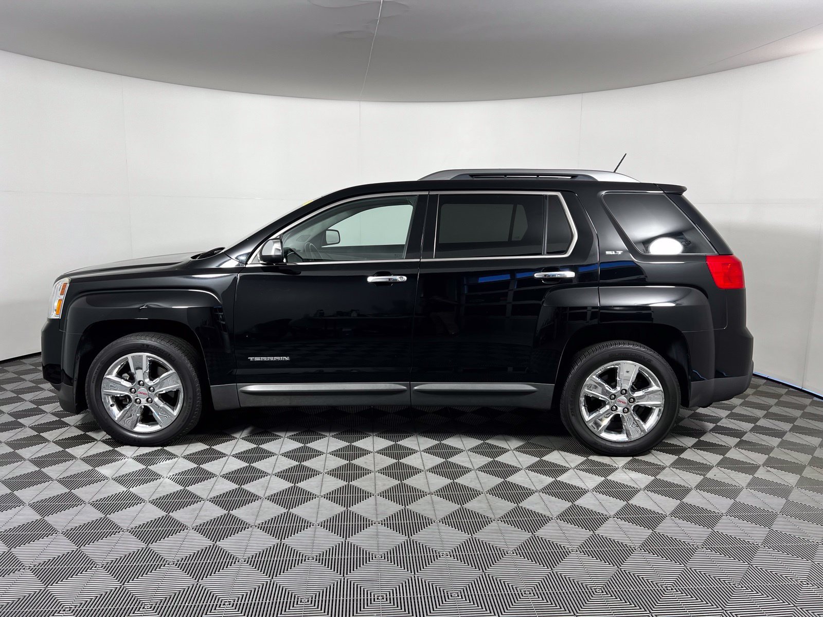 Used 2015 GMC Terrain SLT FWD image 8