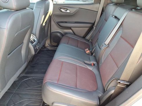 Used 2024 Chevrolet Blazer RS w/ Enhanced Convenience Package image 9