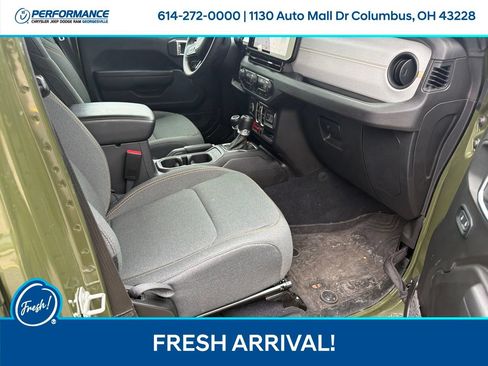 Used 2024 Jeep Wrangler Unlimited AWD/4WD image 17