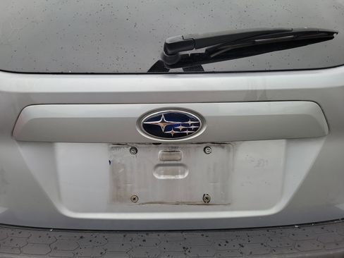 Used 2019 Subaru Crosstrek 2.0i Premium w/ Moonroof Package image 18