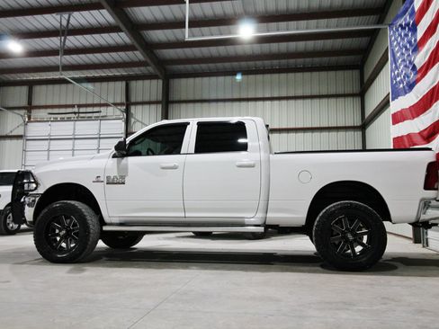 Used 2018 RAM 2500 Tradesman w/ Chrome Appearance Group AWD/4WD image 6