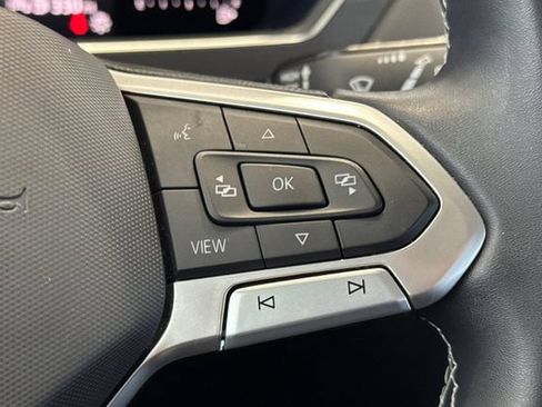 Used 2023 Volkswagen Tiguan SE FWD image 29
