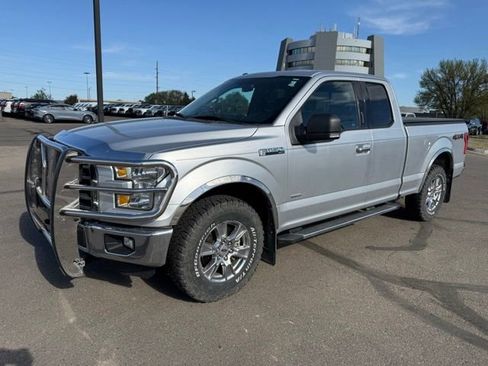 Used 2016 Ford F150 XLT w/ Equipment Group 302A Luxury AWD/4WD image 6