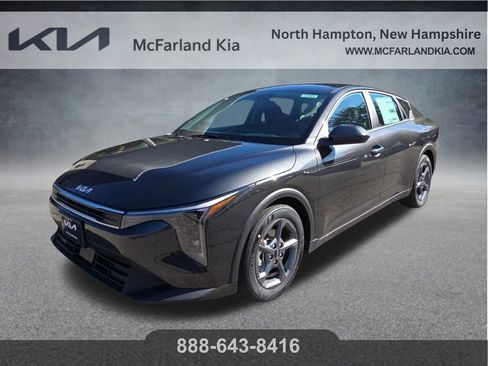 New 2025 Kia K4 LXS image 1
