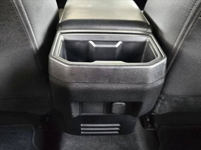 Used 2025 Toyota Tacoma SR AWD/4WD image 16