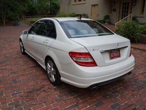 Used 2010 Mercedes-Benz C 300 Sedan image 5
