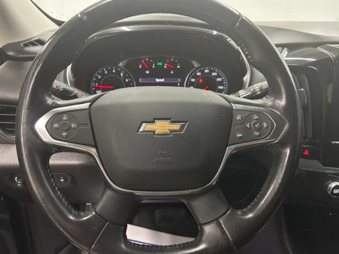 Used 2020 Chevrolet Traverse LT FWD image 21