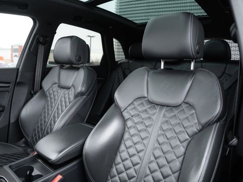 Certified 2024 Audi SQ5 Premium Plus image 25
