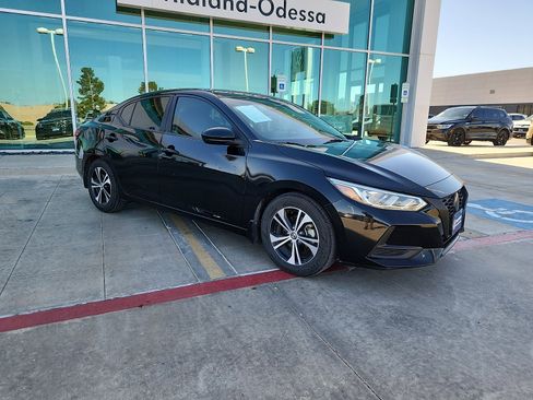 Used 2021 Nissan Sentra SV image 8