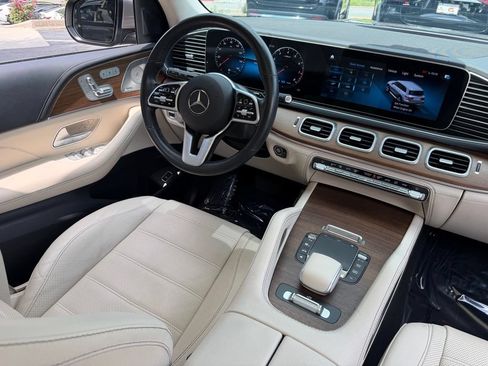Used 2022 Mercedes-Benz GLS 450 4MATIC image 42