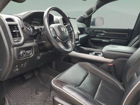 Used 2023 RAM 1500 Laramie AWD/4WD image 18