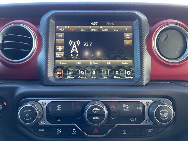 Used 2023 Jeep Wrangler Unlimited Rubicon AWD/4WD image 18