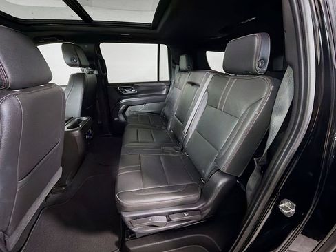 Used 2021 Chevrolet Suburban RST AWD/4WD image 20
