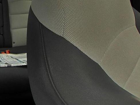 Used 2014 Chevrolet Cruze LS FWD image 14