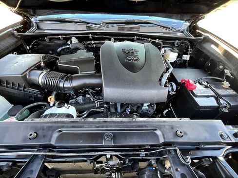 Used 2023 Toyota Tacoma SR image 28