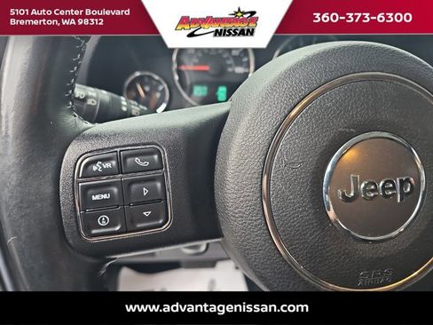 Used 2013 Jeep Wrangler Sport AWD/4WD image 10