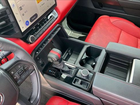 Used 2025 Toyota Tundra TRD Pro AWD/4WD image 15
