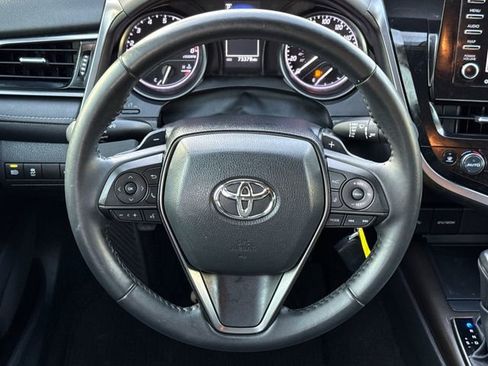 Used 2022 Toyota Camry SE FWD image 14